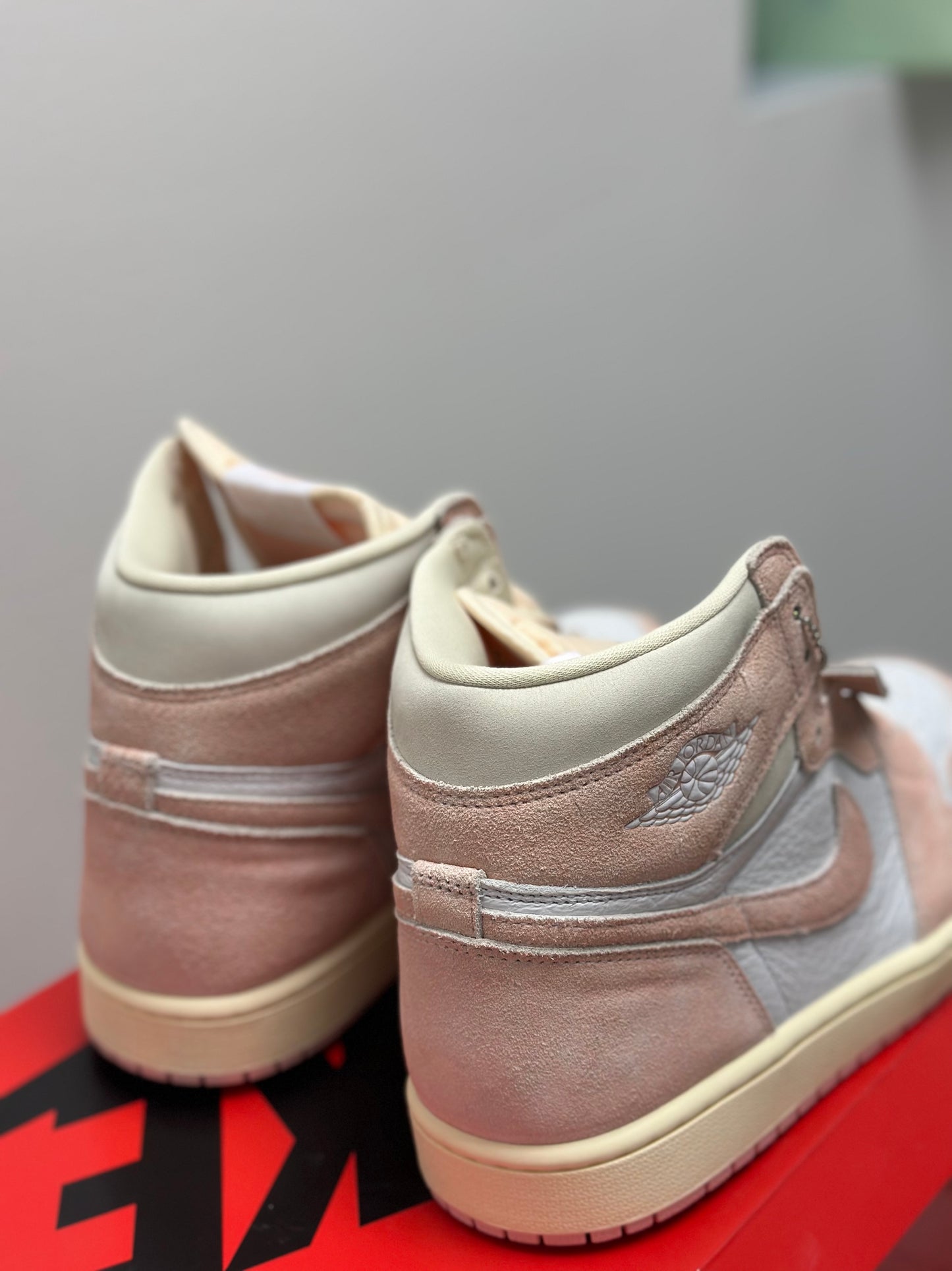 Jordan 1 Retro High OG Washed Pink (Women's)