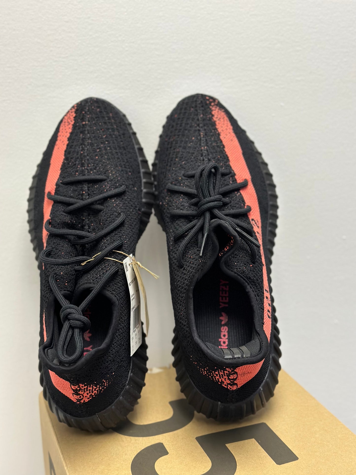 Yeezy 350 V2 - Core Black Red