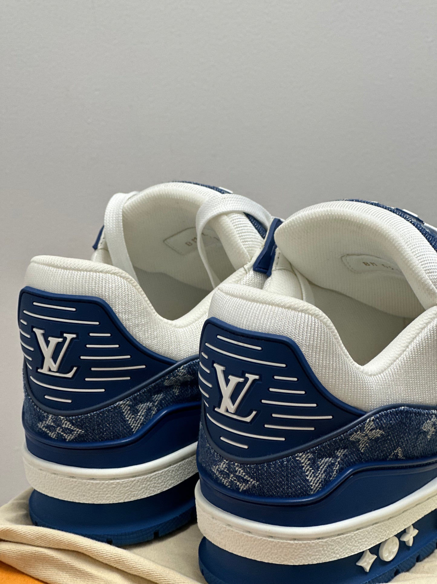 Louis Vuitton Trainer "Denim Monogram"