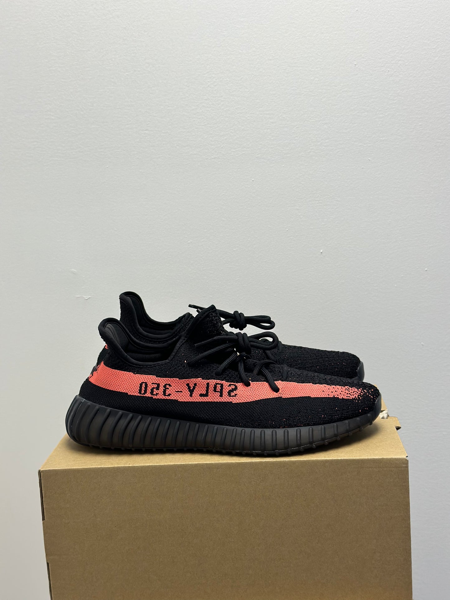 Yeezy 350 V2 - Core Black Red