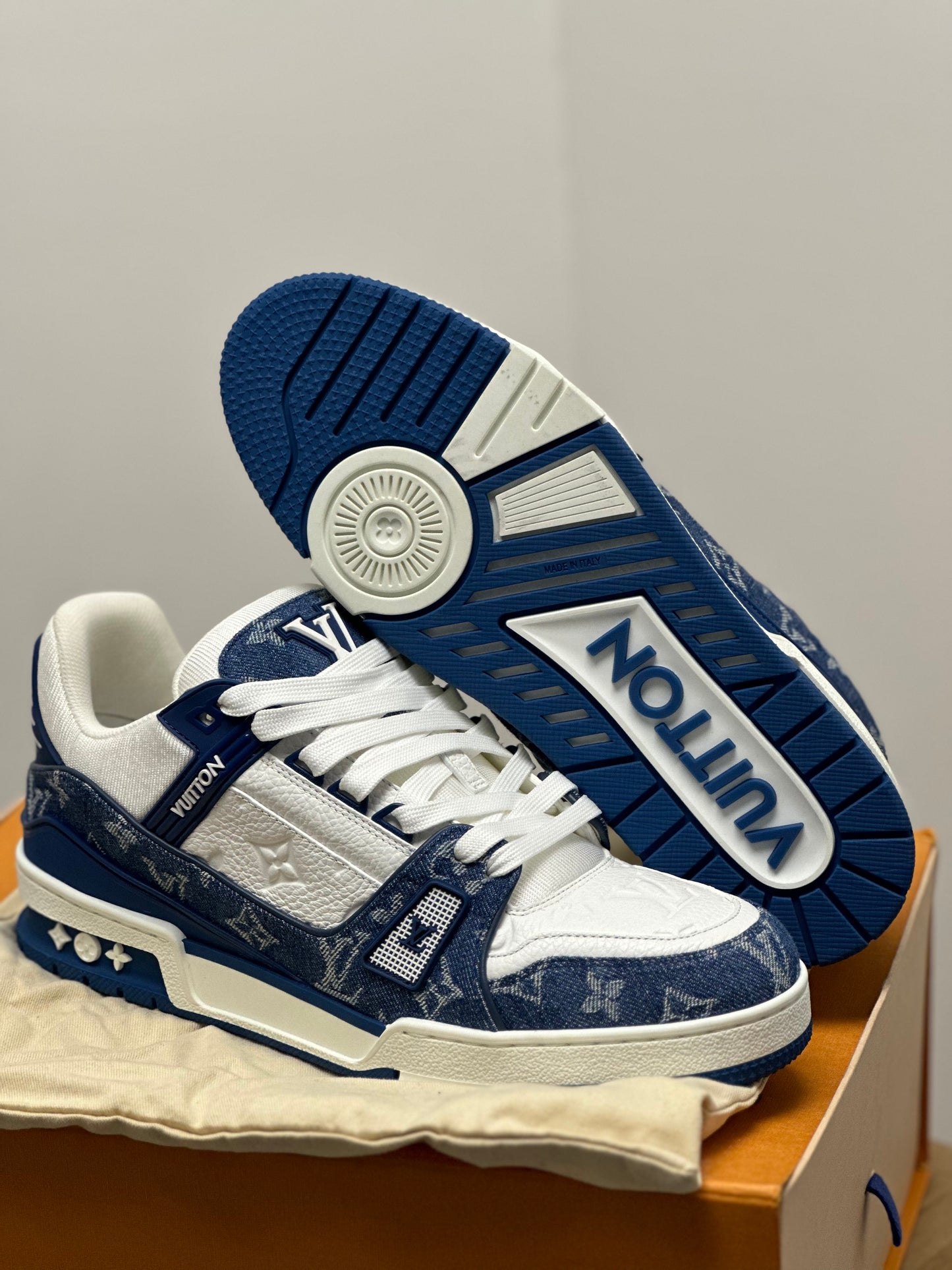 Louis Vuitton Trainer "Denim Monogram"